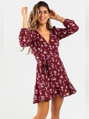 Francesca's Mi Ami Floral Godet Burgundy Dress Long Sleeves V Neck Tie Waist XS